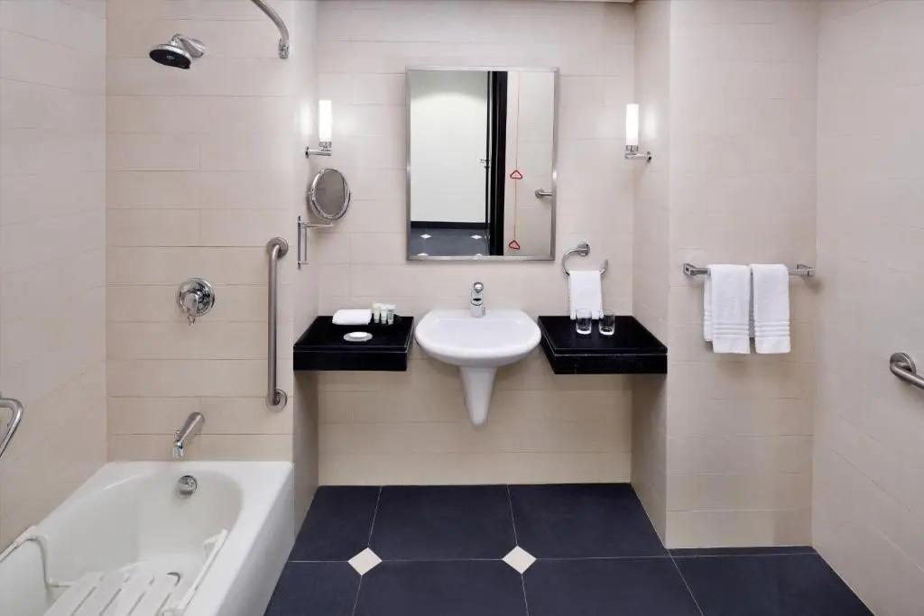 Courtyard by Marriott Riyadh Diplomatic Quarter 4*