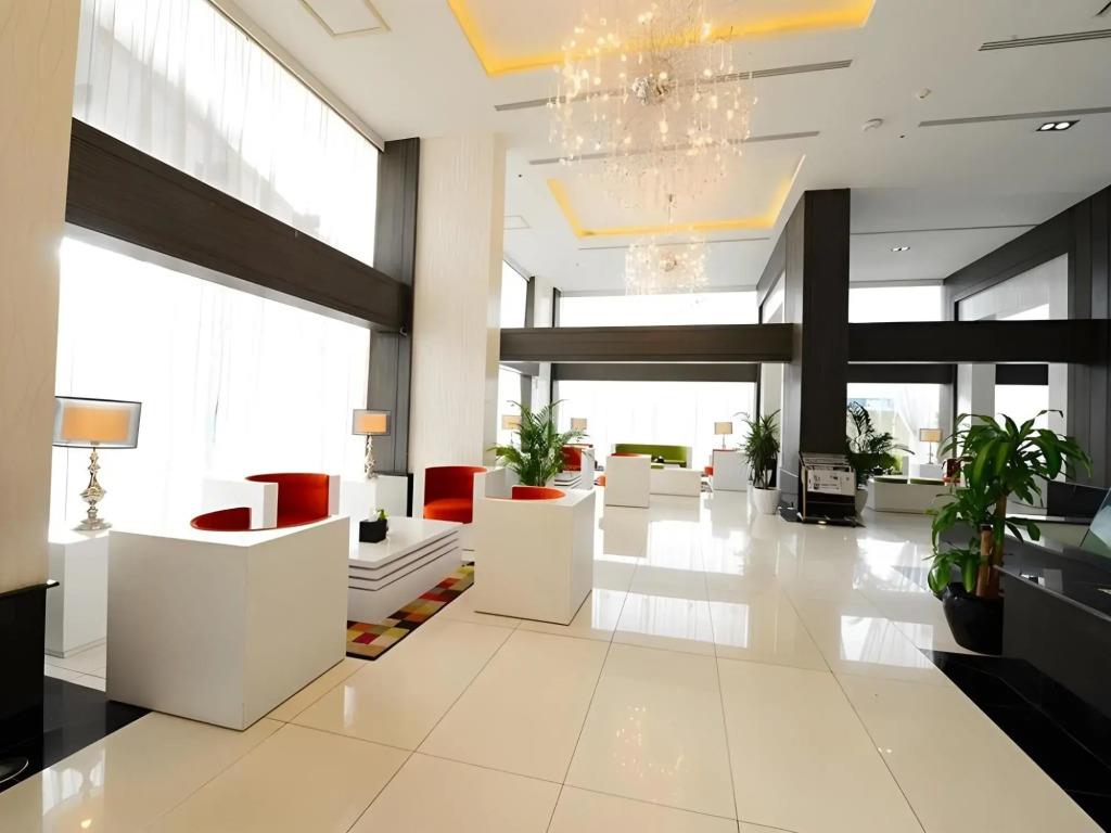 Mira Business Hotel 3*