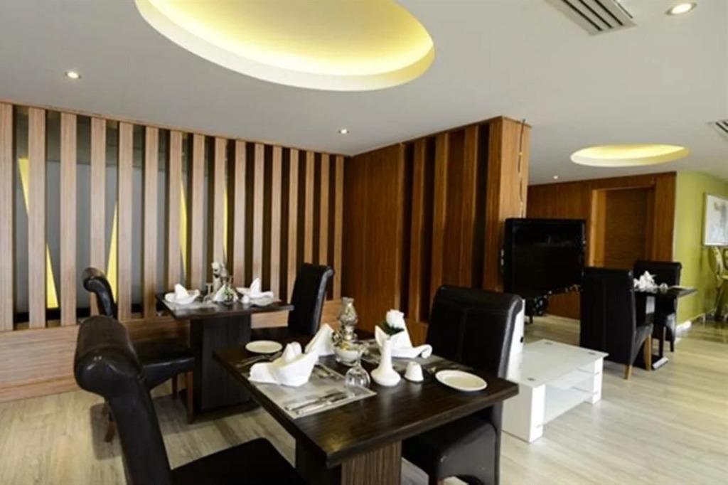 Mira Business Hotel 3*