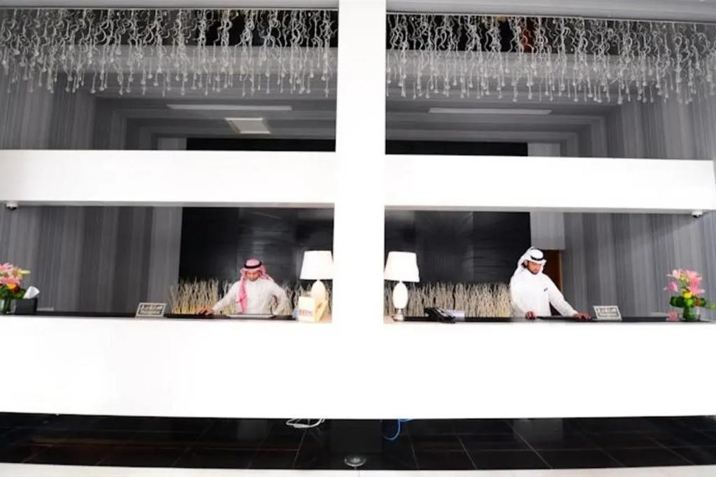 Mira Business Hotel 3*
