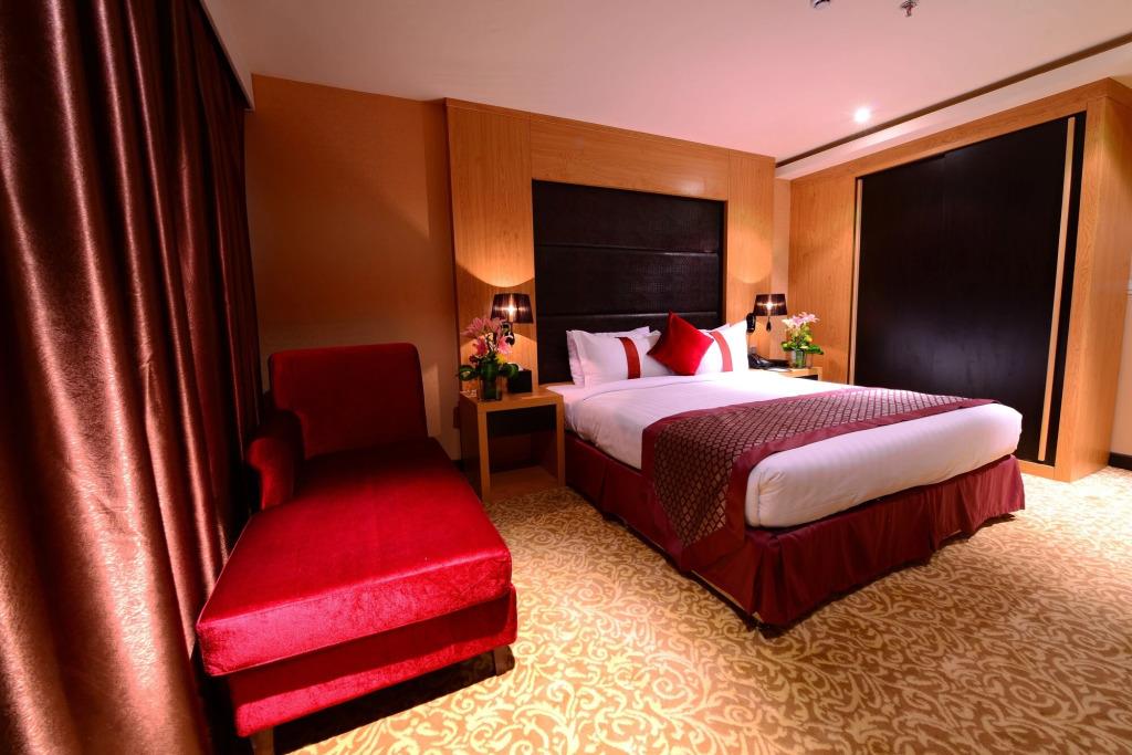 Mira Business Hotel 3*