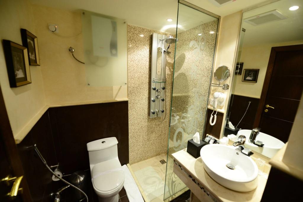 Mira Business Hotel 3*