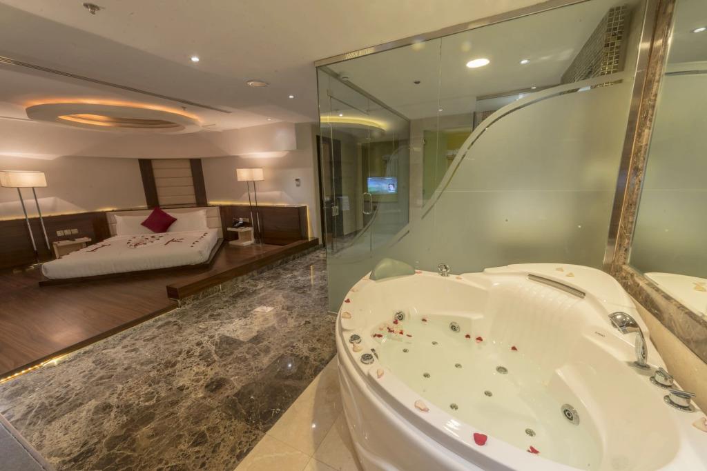 Mira Business Hotel 3*