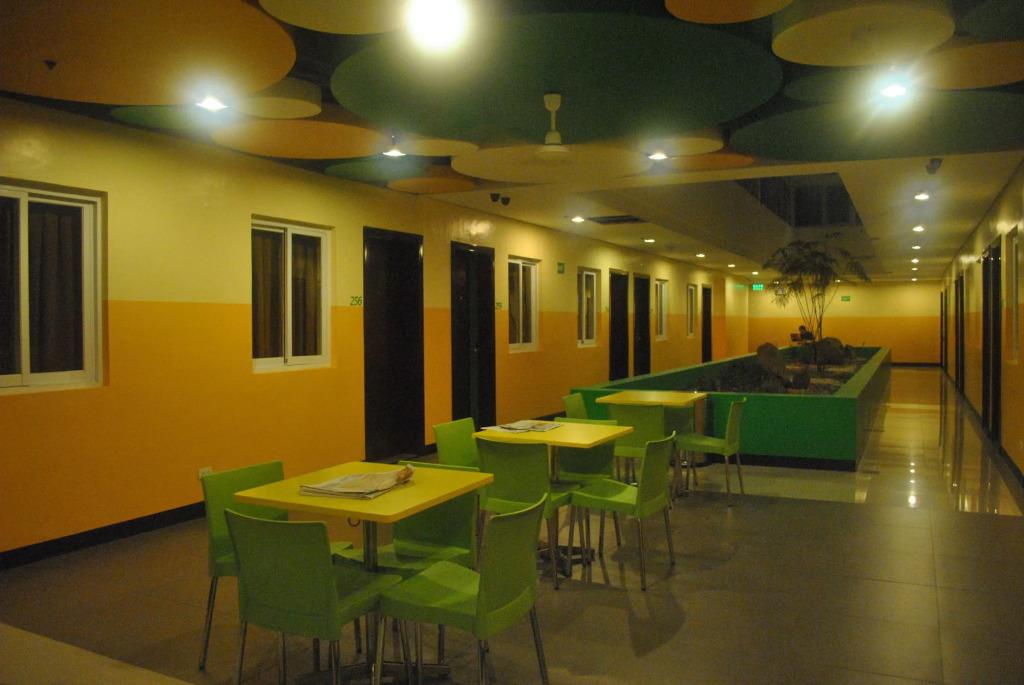 Go Hotels Tacloban 3*