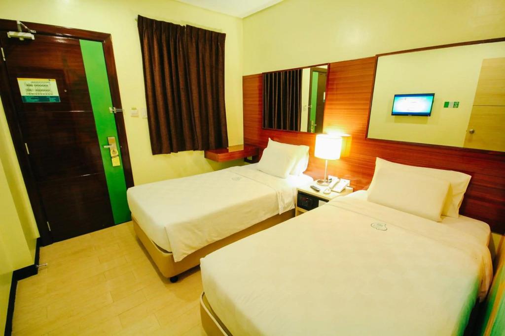 Go Hotels Tacloban 3*