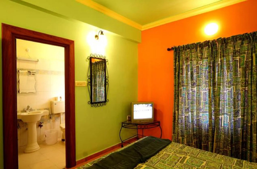 Sodder's Svelton Manor 3*