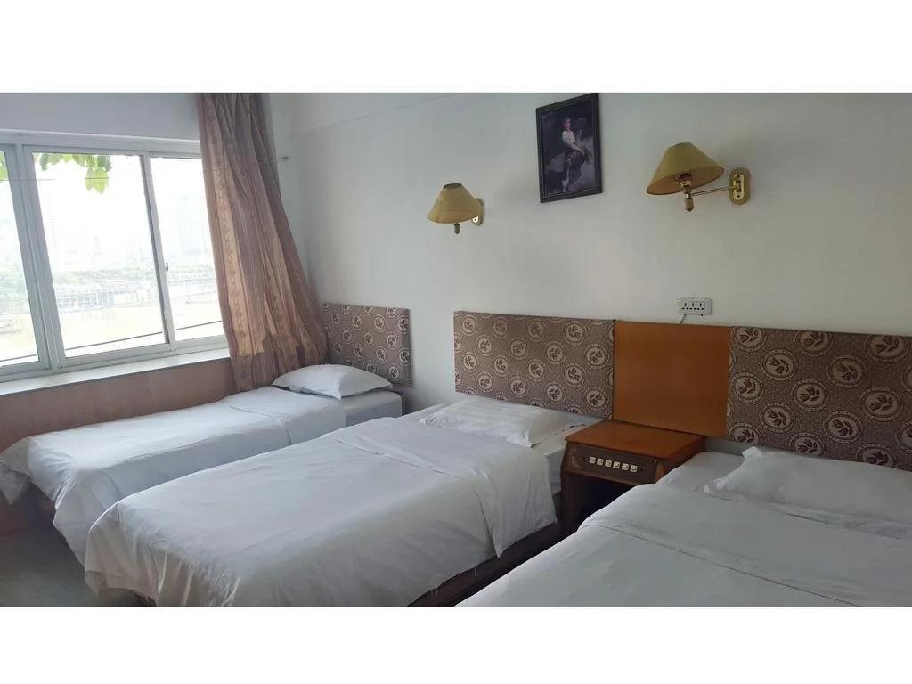 Chongqing Jiangyuan Hotel 2*