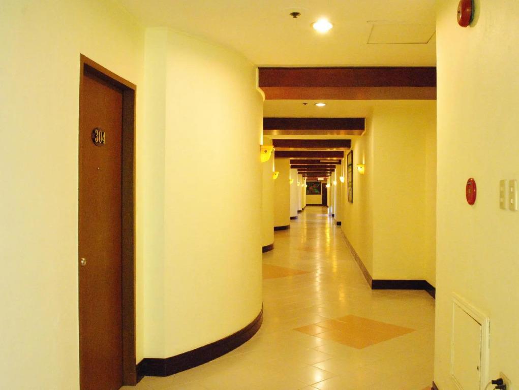 Country Village Hotel 3*