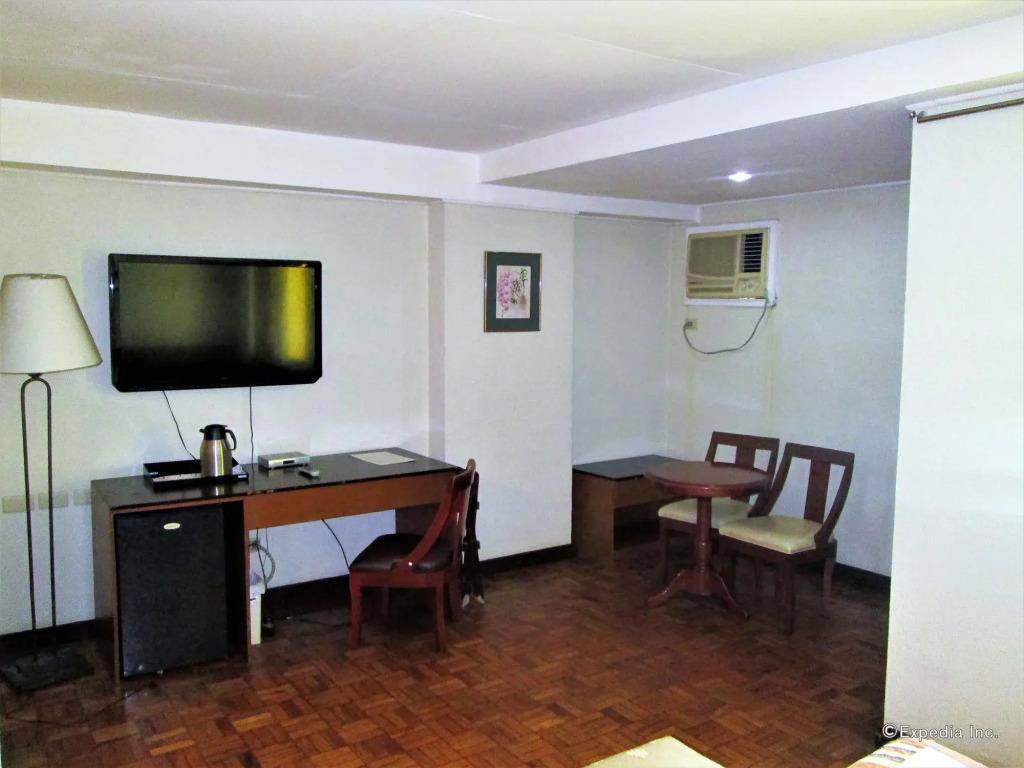 Country Village Hotel 3*