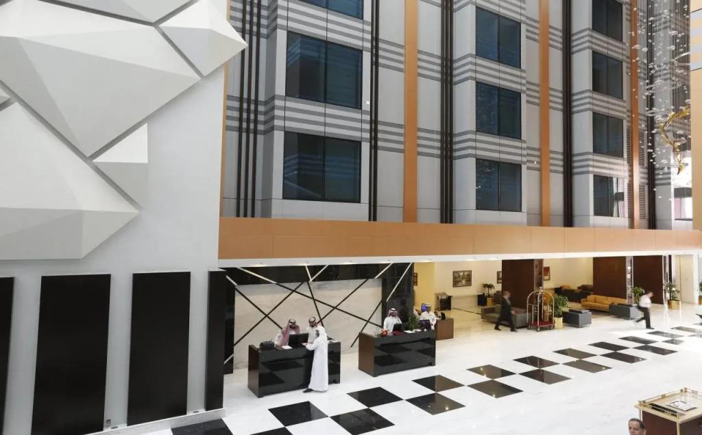 Radisson Blu Hotel and Convention Center, Riyadh Minhal 4*