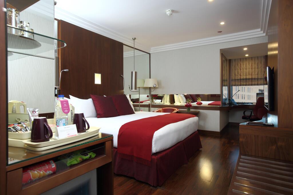 Radisson Blu Hotel and Convention Center, Riyadh Minhal 4*