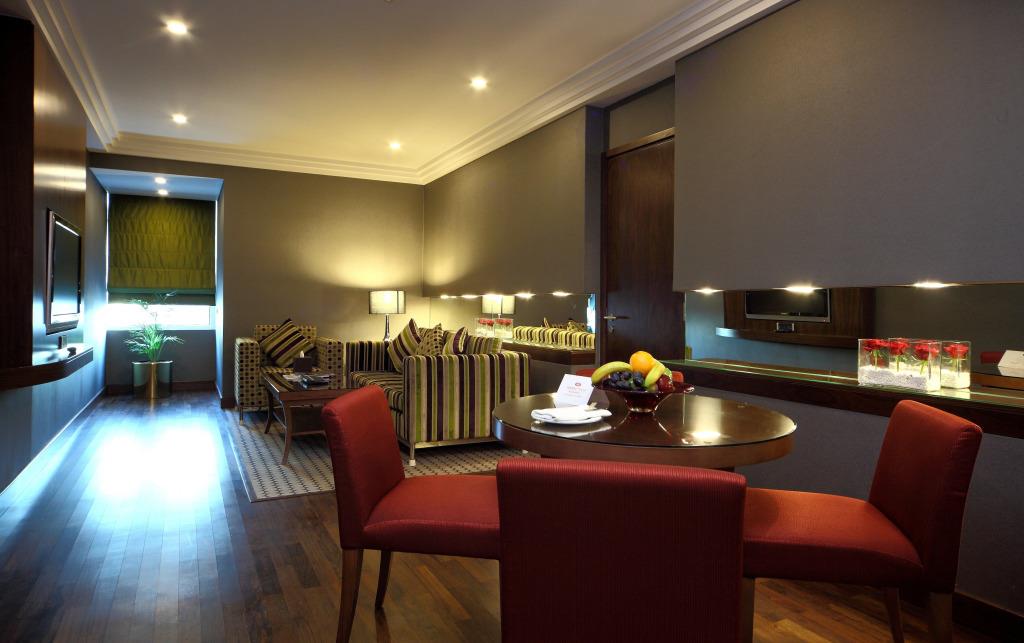 Radisson Blu Hotel and Convention Center, Riyadh Minhal 4*