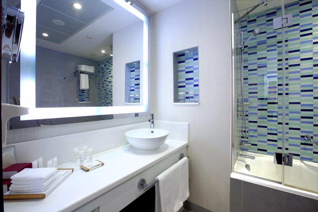Radisson Blu Hotel and Convention Center, Riyadh Minhal 4*