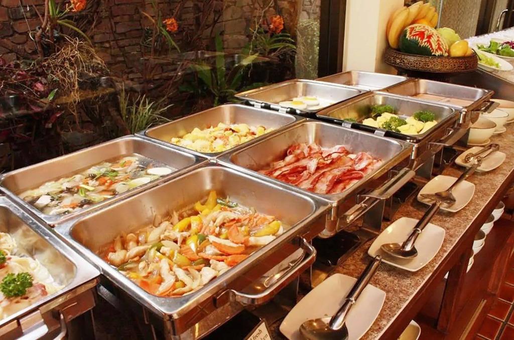 CM Night Bazaar Boutique Hotel 2*