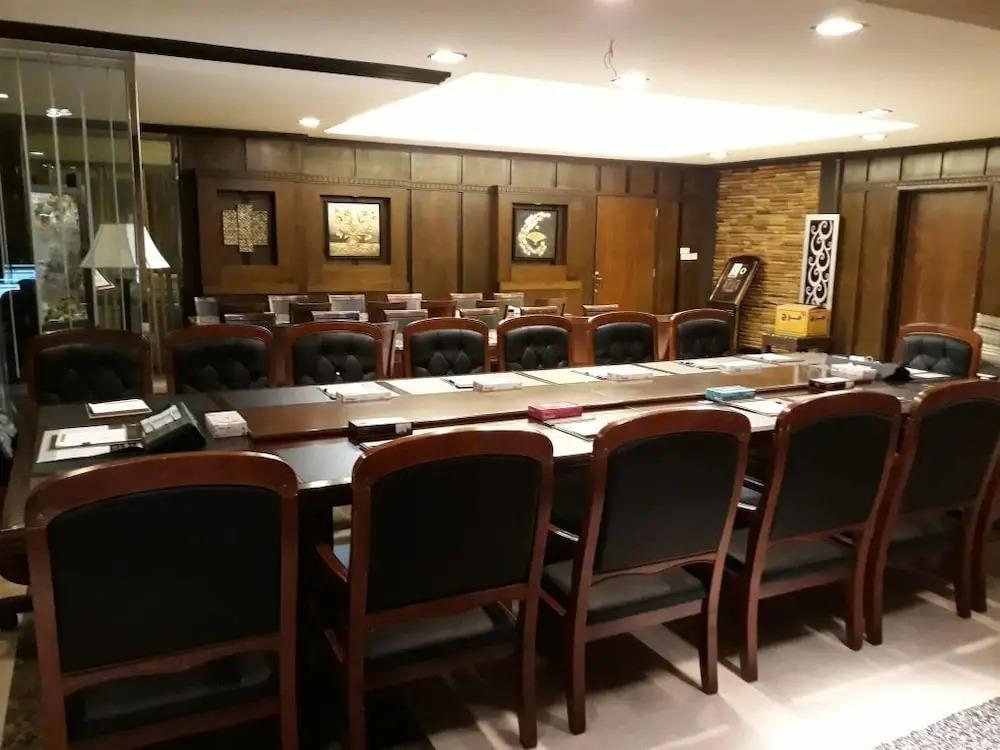 Orans Suites 2 0*