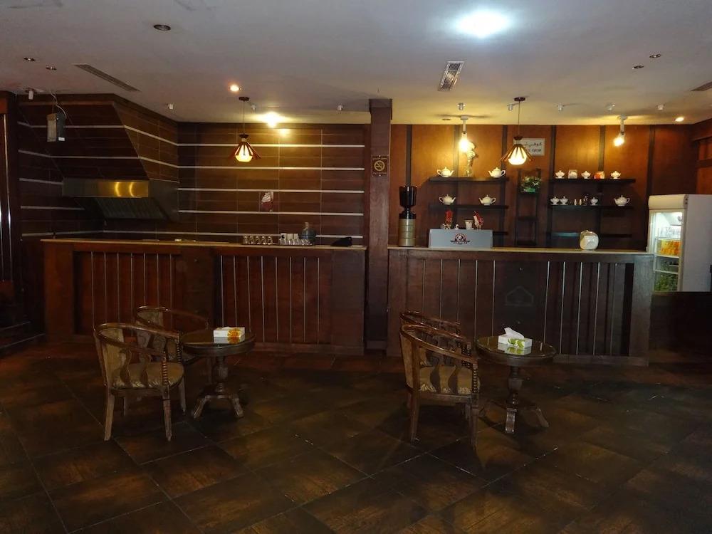 Orans Suites 2 0*