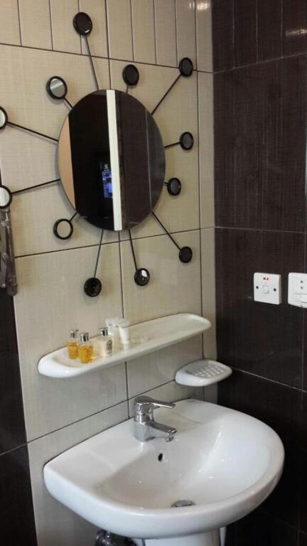 Orans Suites 2 0*