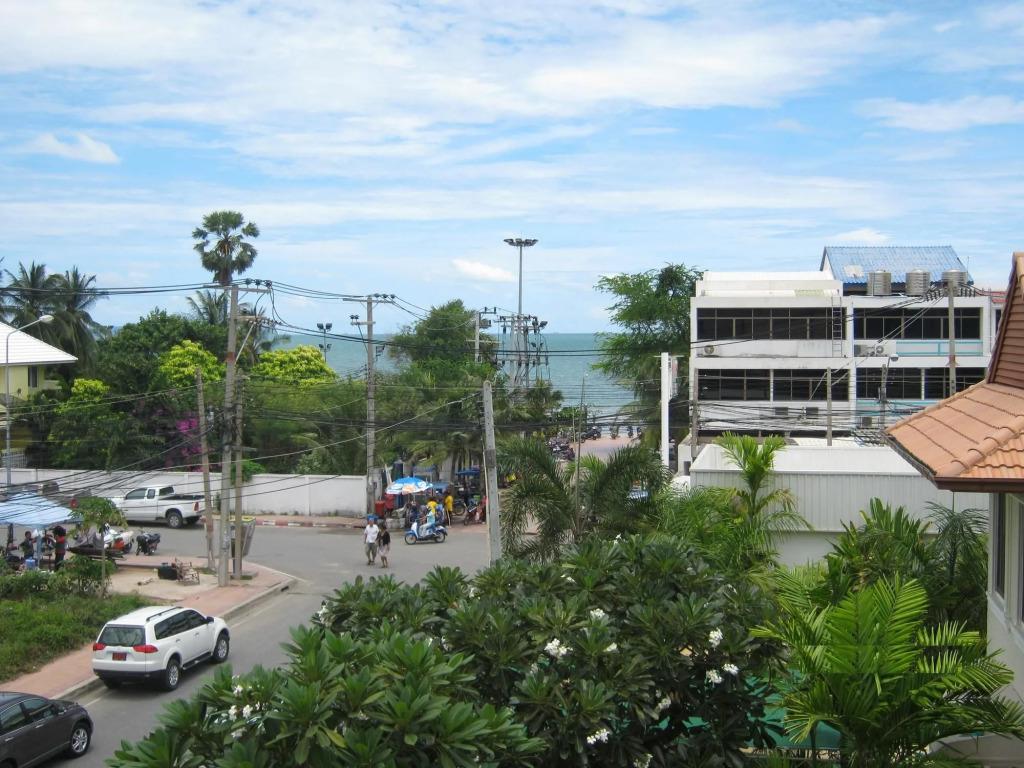 Baan Talay 2*