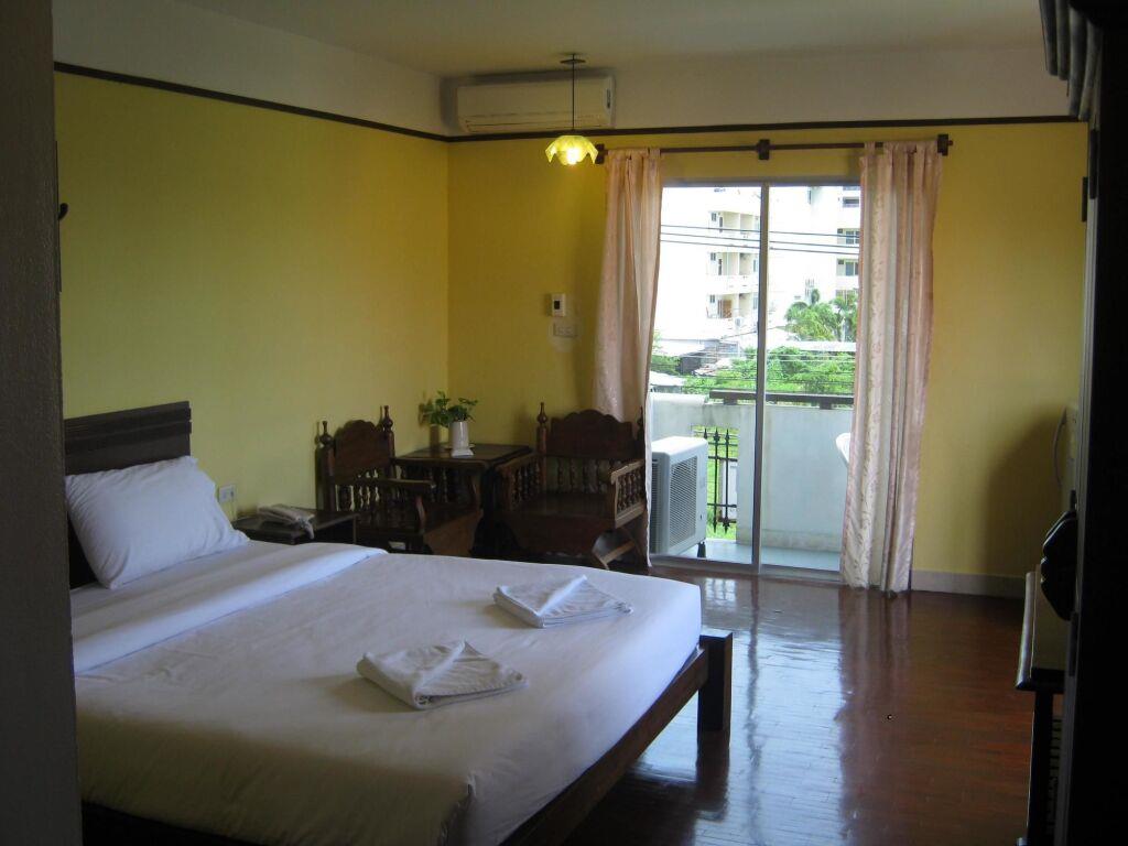 Baan Talay 2*