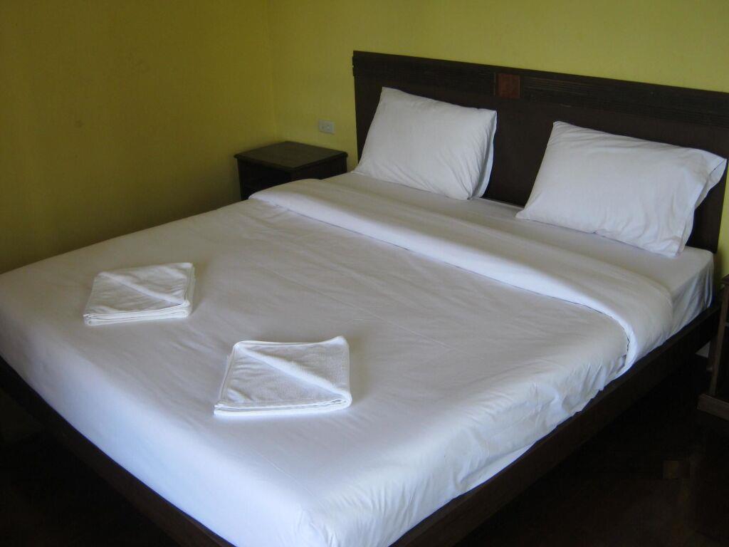 Baan Talay 2*