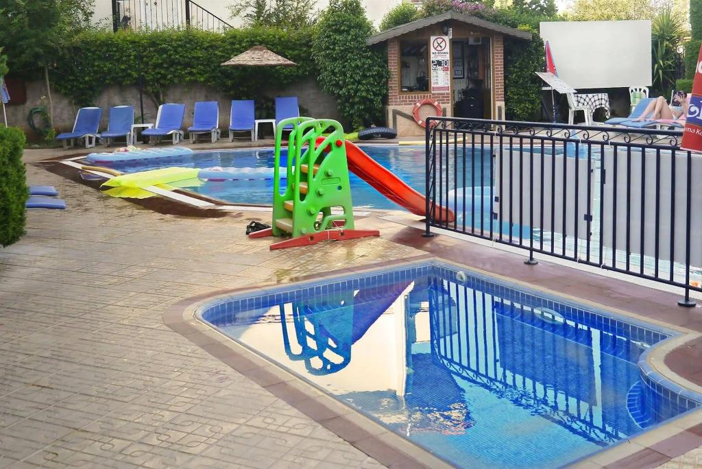Eden Garden 3*
