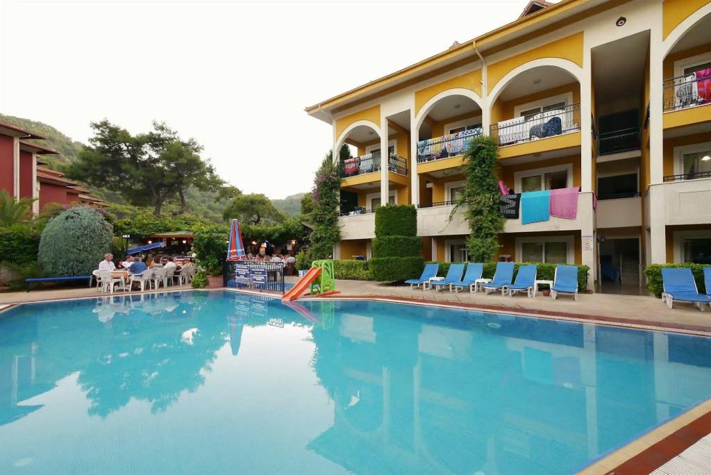 Eden Garden 3*