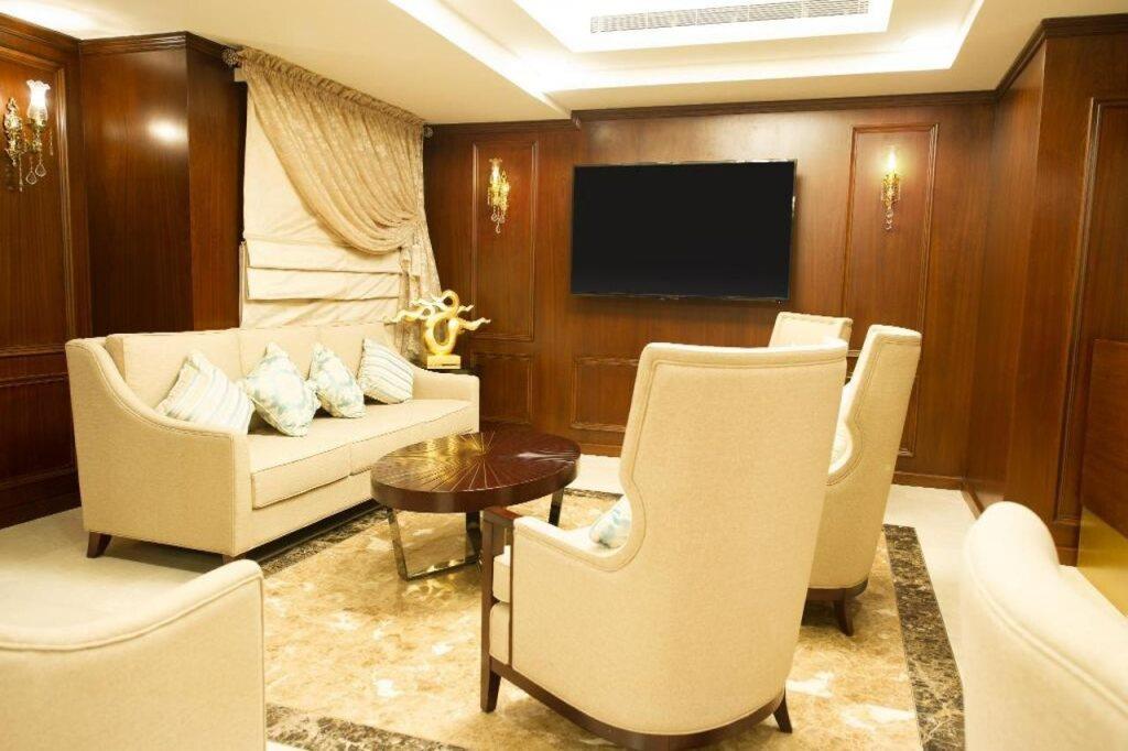Laten Suites 3*