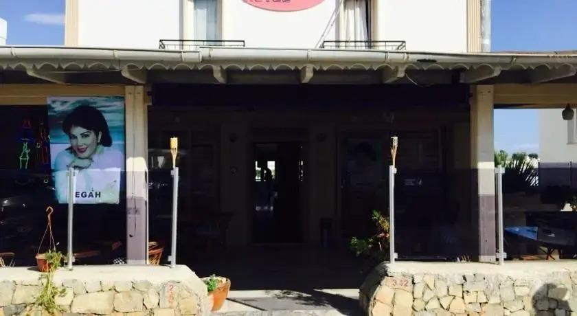 Sam Hotel 0*