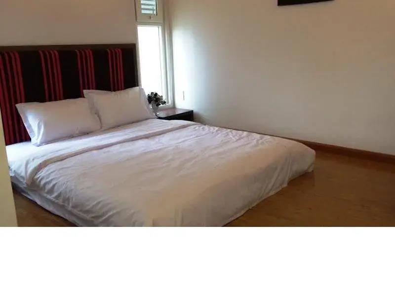 Red Beach Hotel 0*