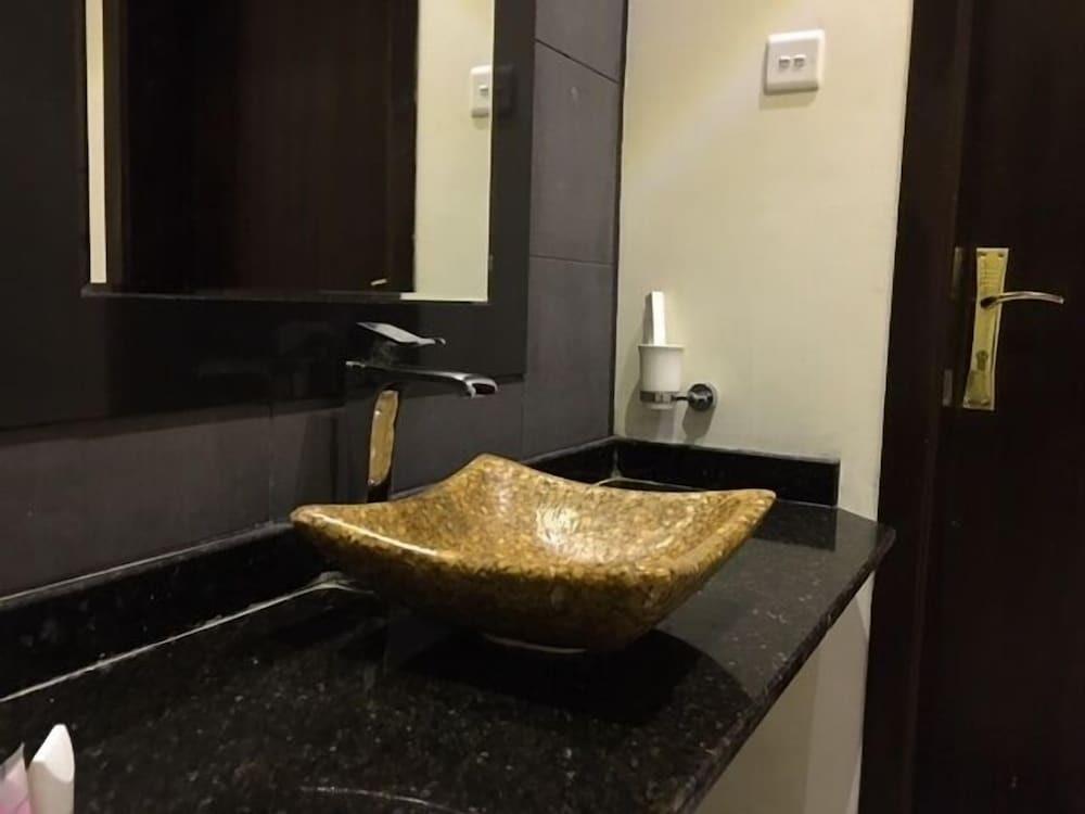 Taleen AlSahafa Hotel Apartments 2*