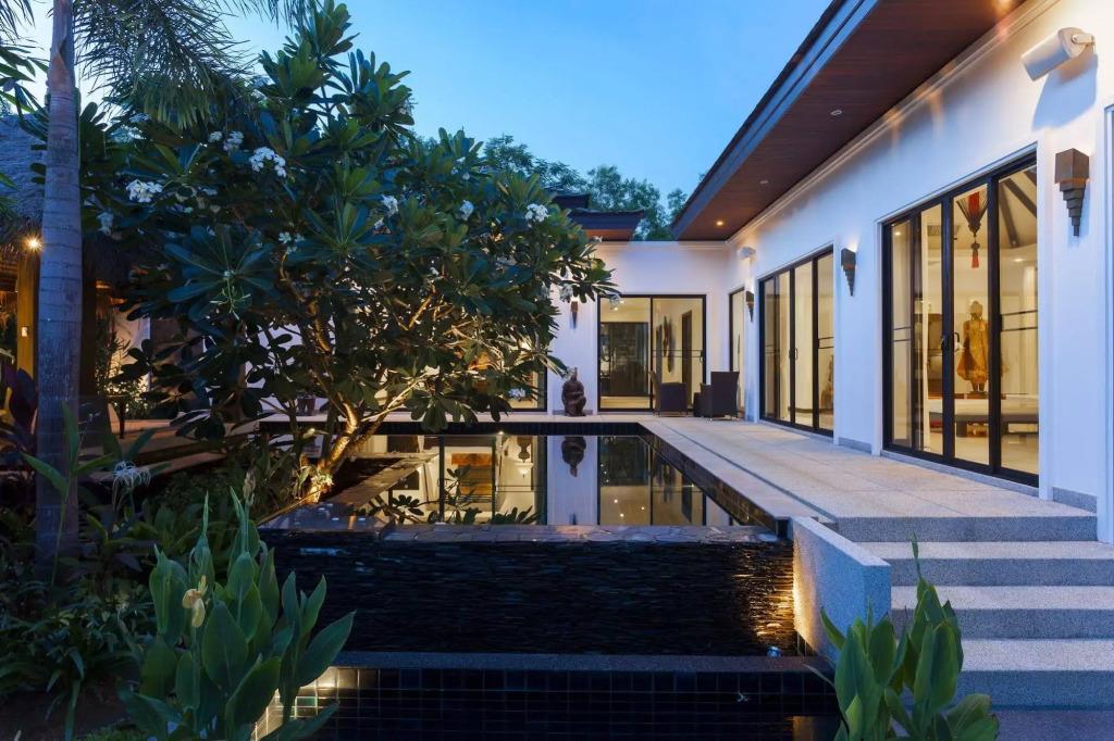 Villas Aelita Phuket 4*