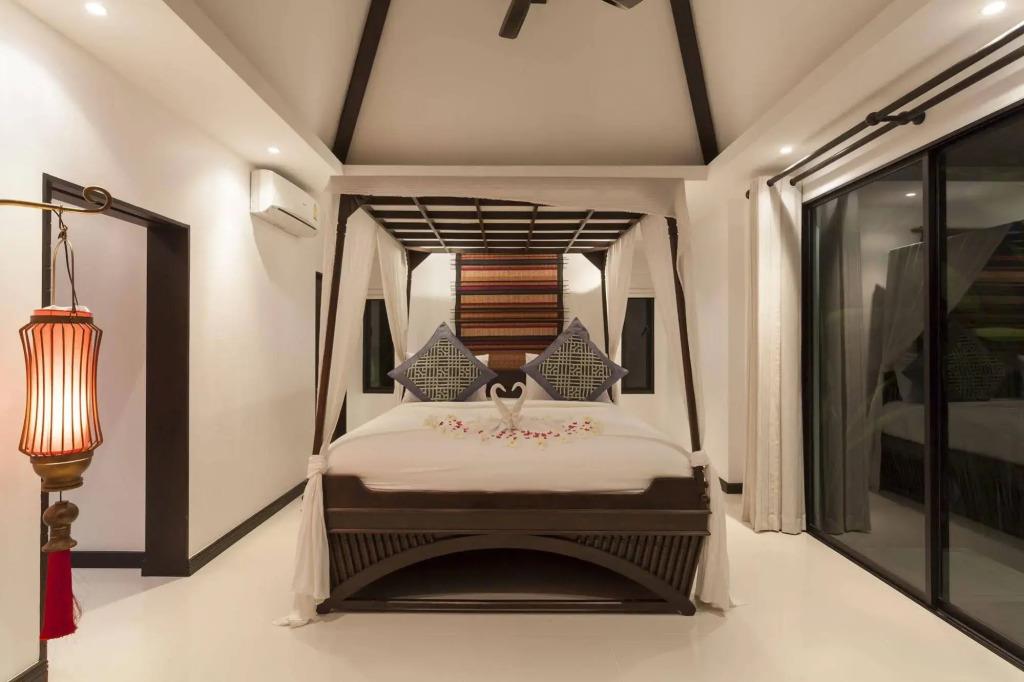 Villas Aelita Phuket 4*