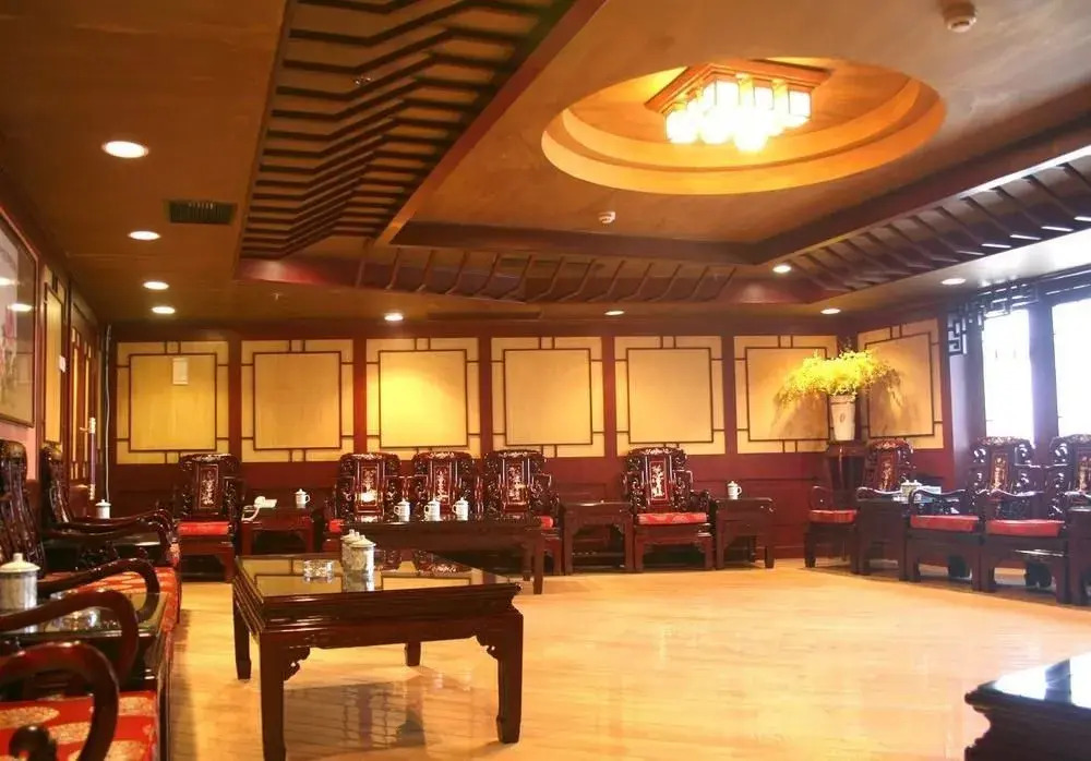 Binhai International Airport 3*