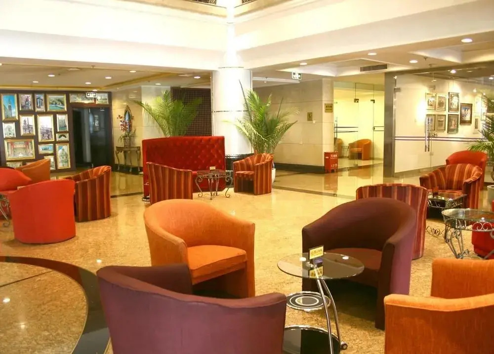 Binhai International Airport 3*