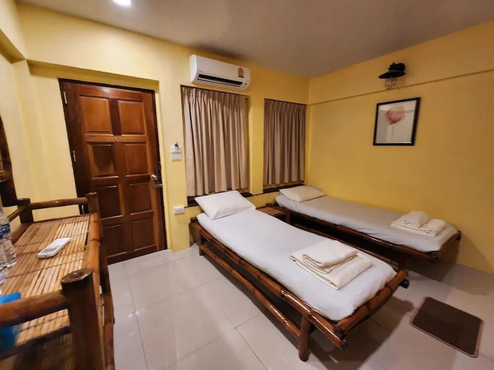 Sawasdee Lagoon Camping & Restaurant 2*