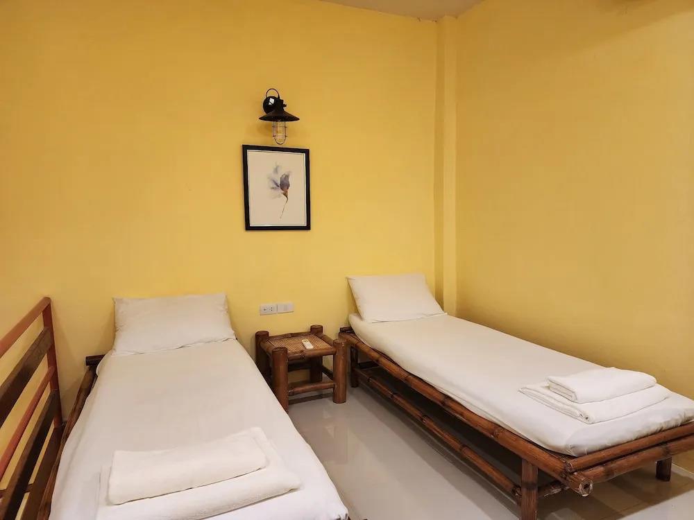 Sawasdee Lagoon Camping & Restaurant 2*