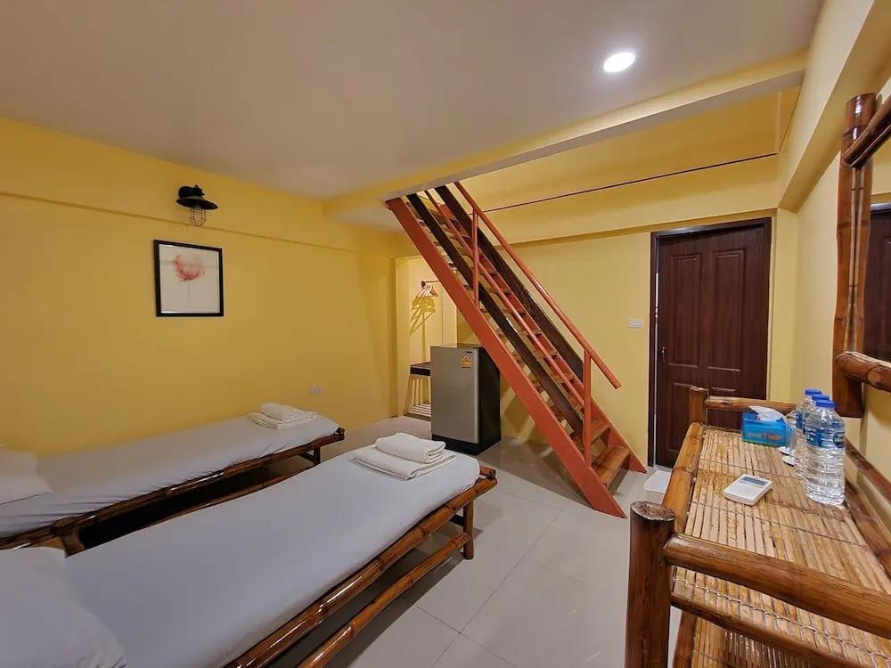 Sawasdee Lagoon Camping & Restaurant 2*