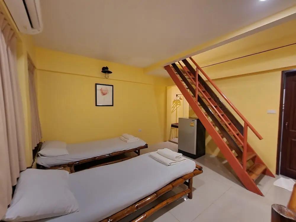 Sawasdee Lagoon Camping & Restaurant 2*