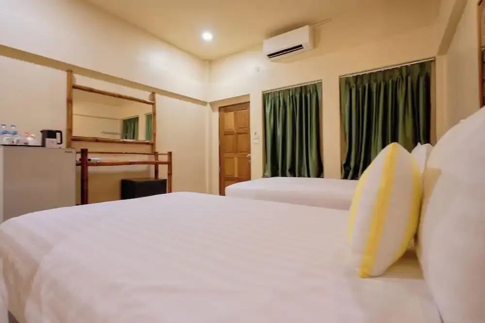 Sawasdee Lagoon Camping & Restaurant 2*