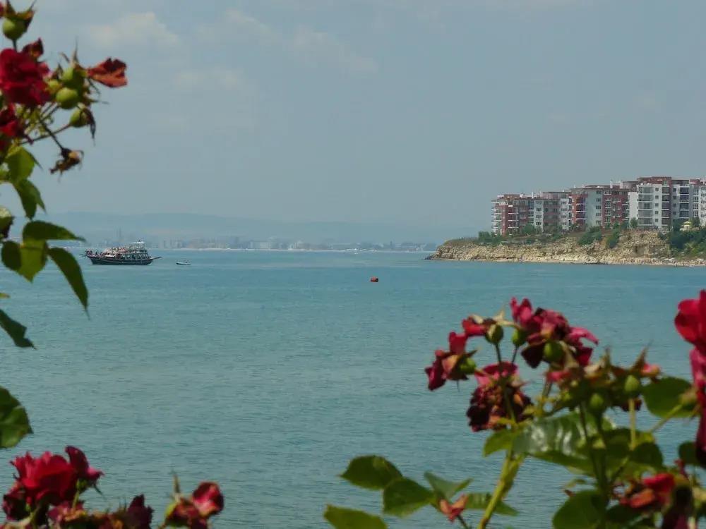 Sea Fort Club, FORT NOKS 0*