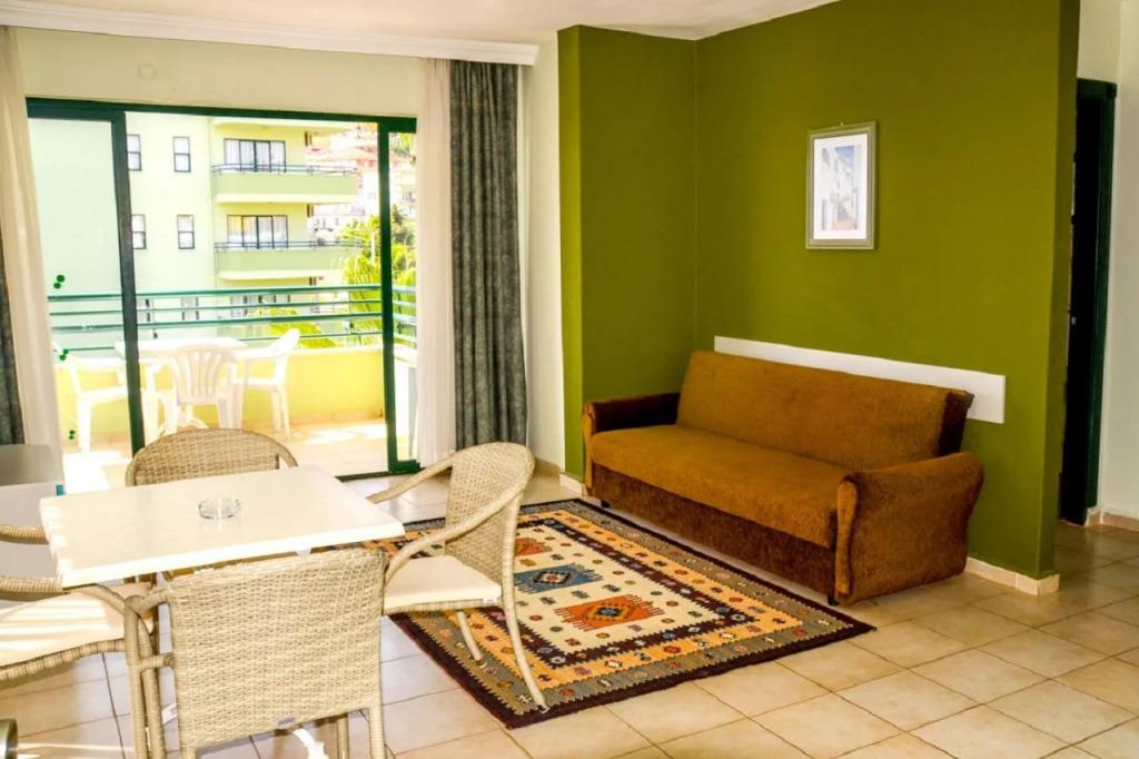 Green Park 3*