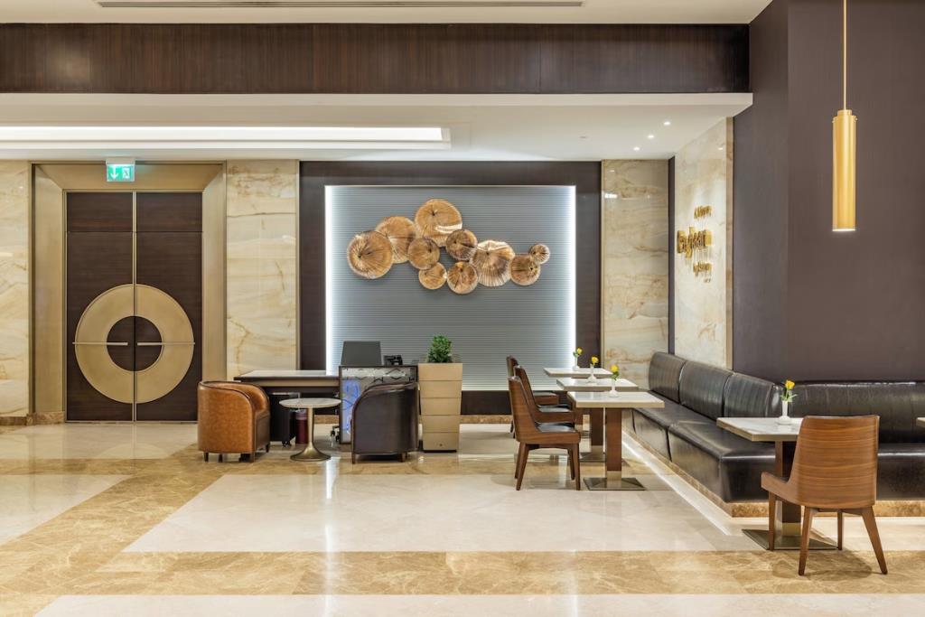 Отель Al Marwa Rayhaan by Rotana 5*