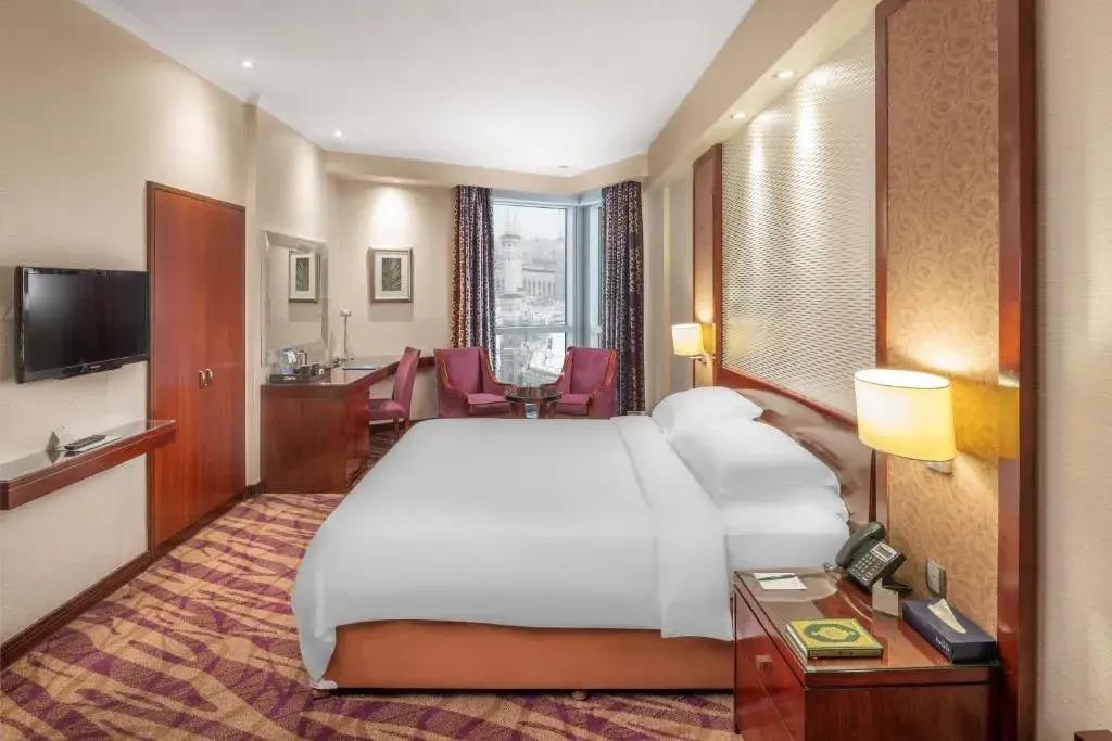Отель Al Marwa Rayhaan by Rotana 5*