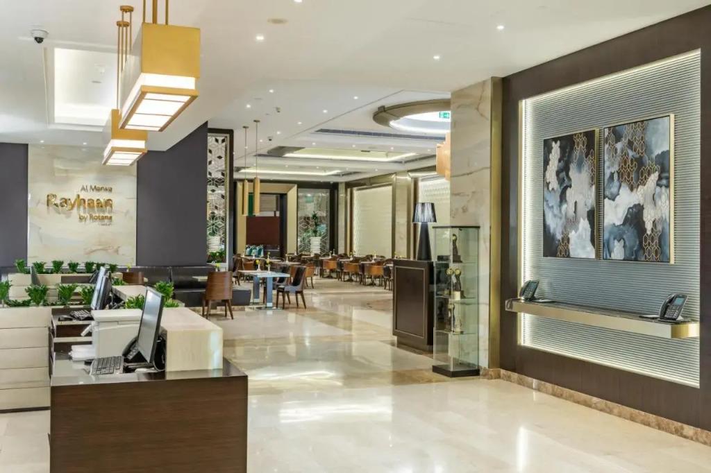 Отель Al Marwa Rayhaan by Rotana 5*