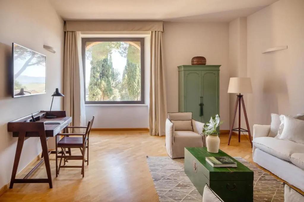 Precise Tale Poggio Alla Sala 5*