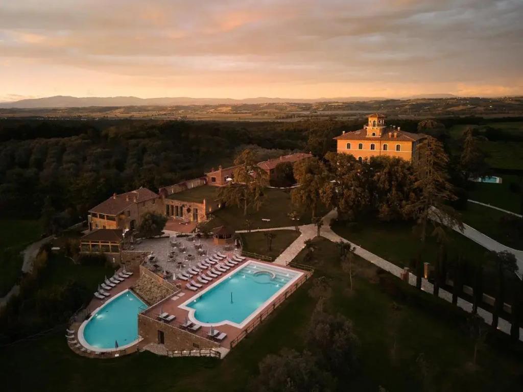 Precise Tale Poggio Alla Sala 5*