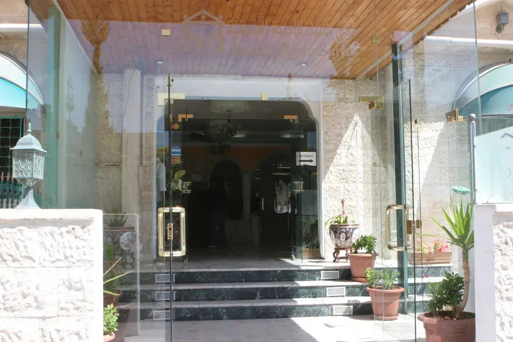 Shatha Petra Hotel 3*