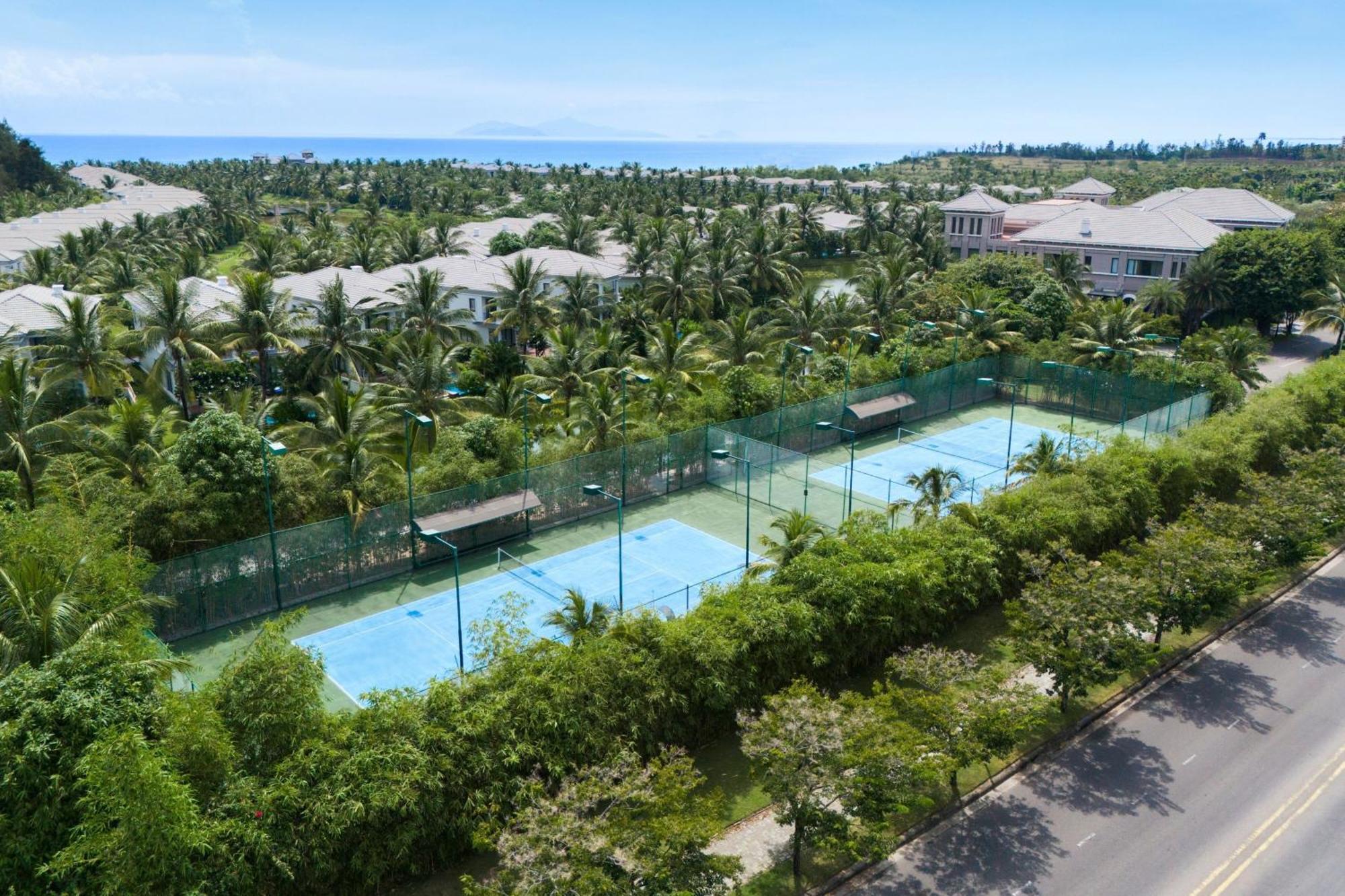 Danang Marriott Resort & Spa, Non Nuoc Beach Villas 5*