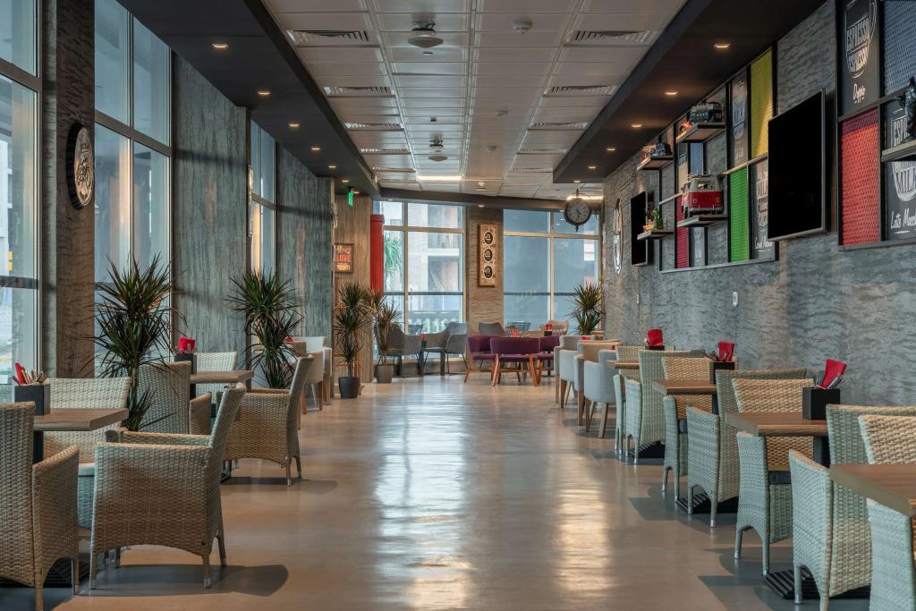 Park Inn by Radisson Jubail Industrial City 4*