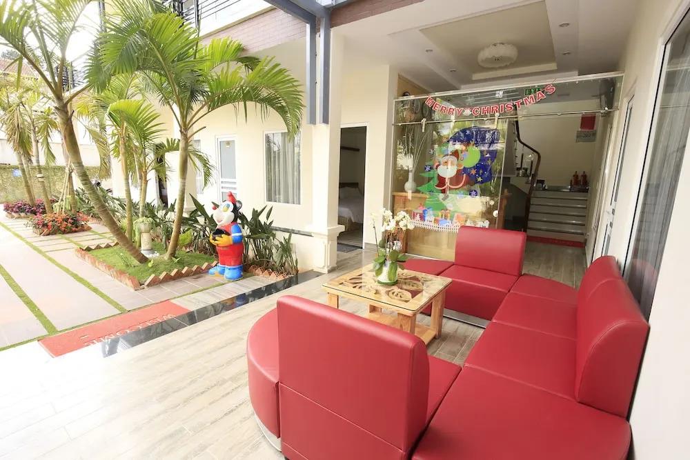 TUK Hotel 2*